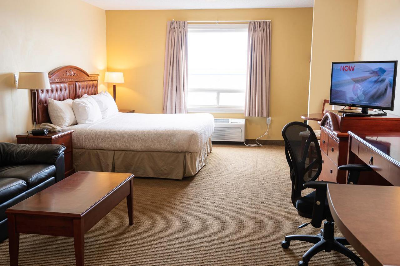 Days Inn By Wyndham Bonnyville Esterno foto