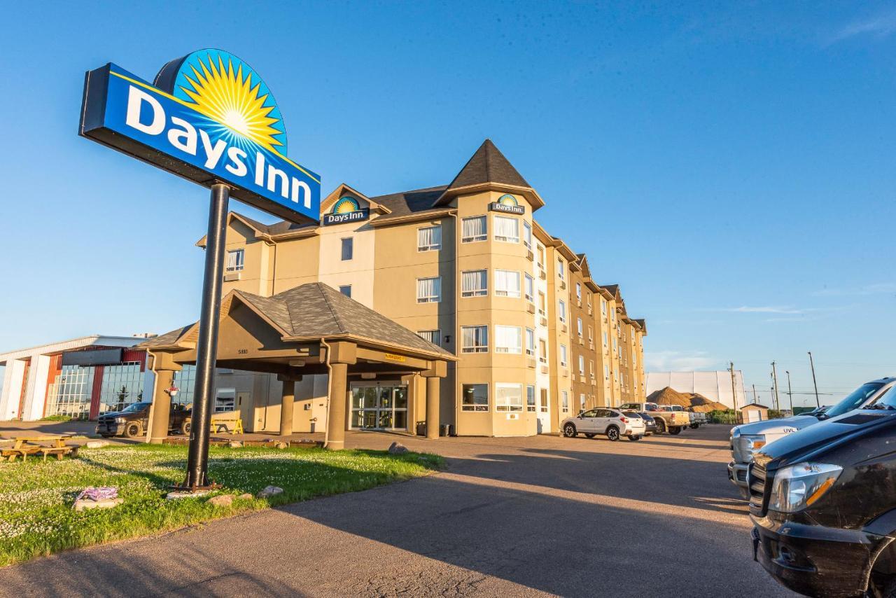 Days Inn By Wyndham Bonnyville Esterno foto