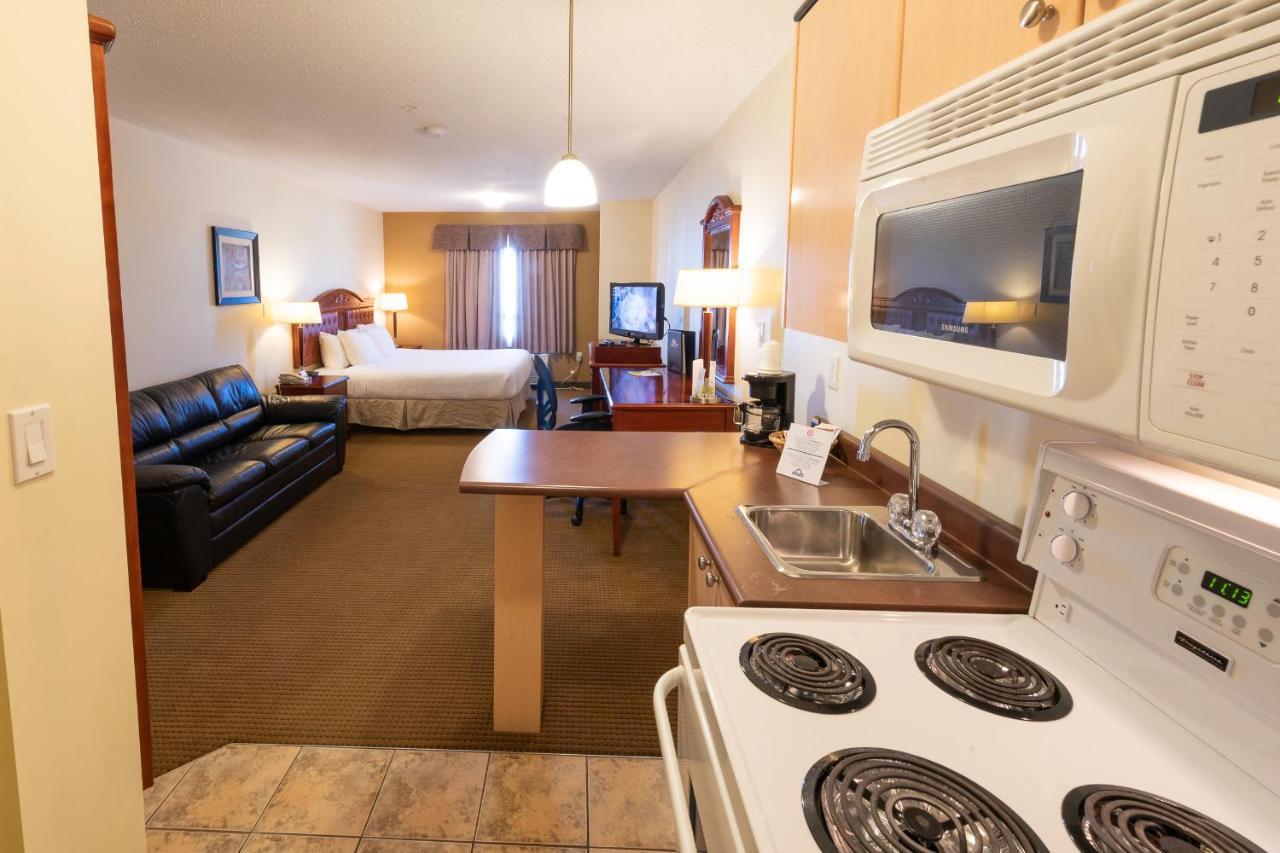 Days Inn By Wyndham Bonnyville Esterno foto