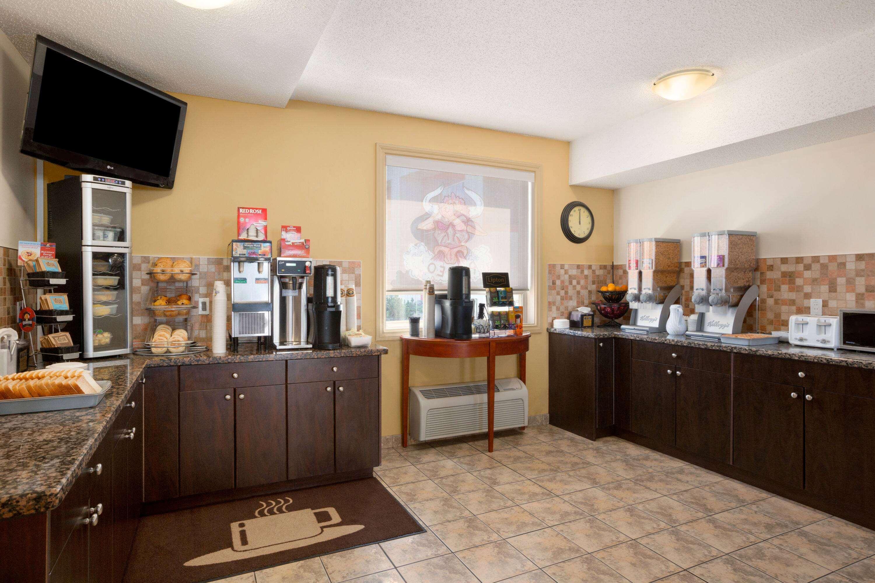 Days Inn By Wyndham Bonnyville Esterno foto